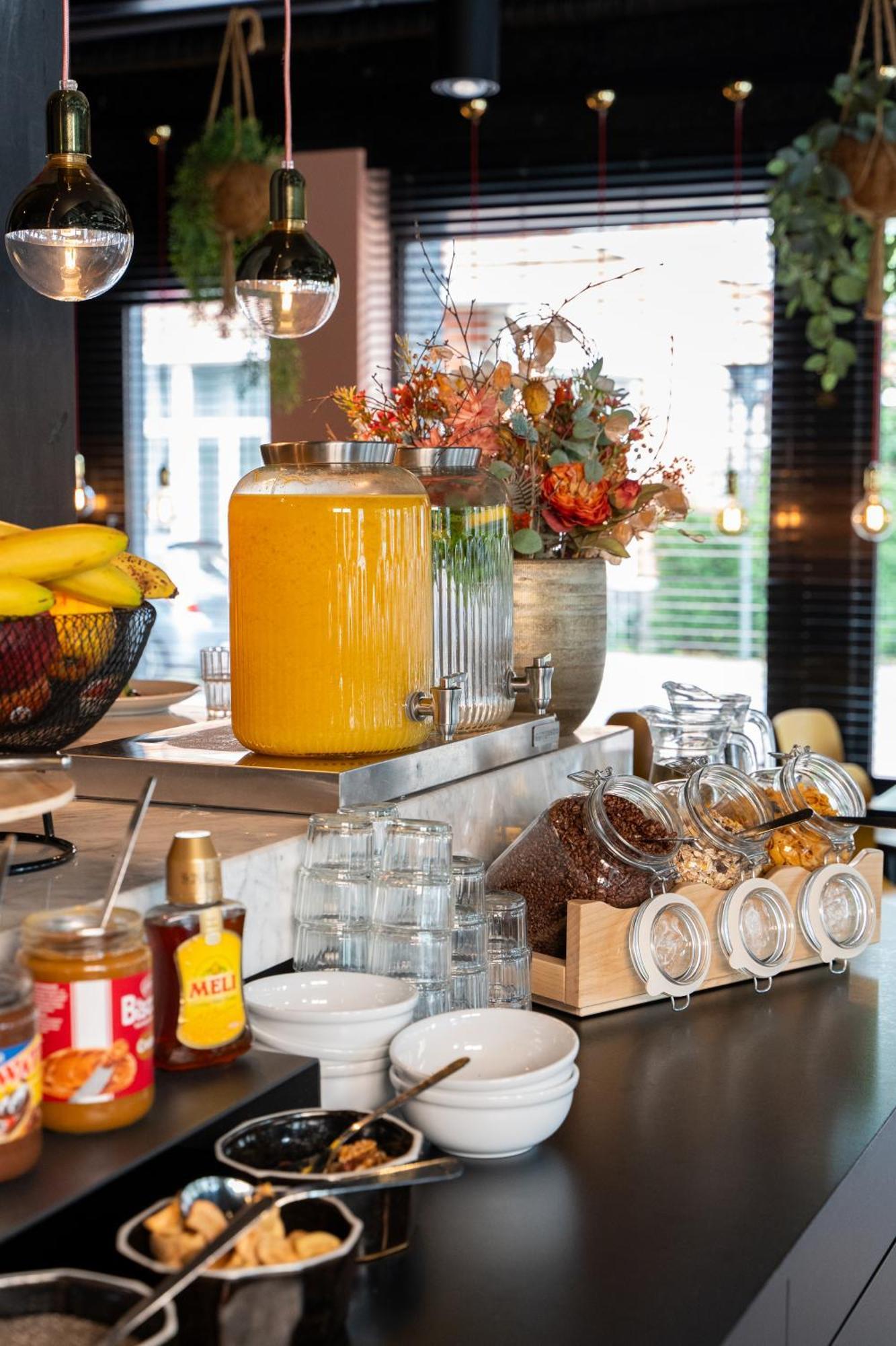 Ibis Styles Hasselt City Centre Εξωτερικό φωτογραφία